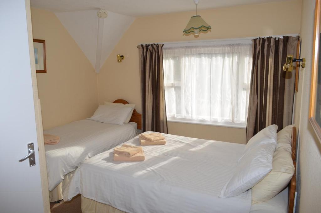 Chandos Premier Folkestone Camera foto